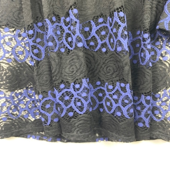 Gabby Skye Dress Size 4 Lace A-Line Long Sleeve‎ Lined Purple/Black Pullover - Picture 7 of 15